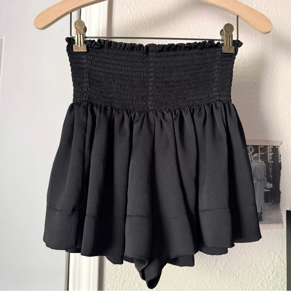KOCH black smocked high waist pull‎ on shorts